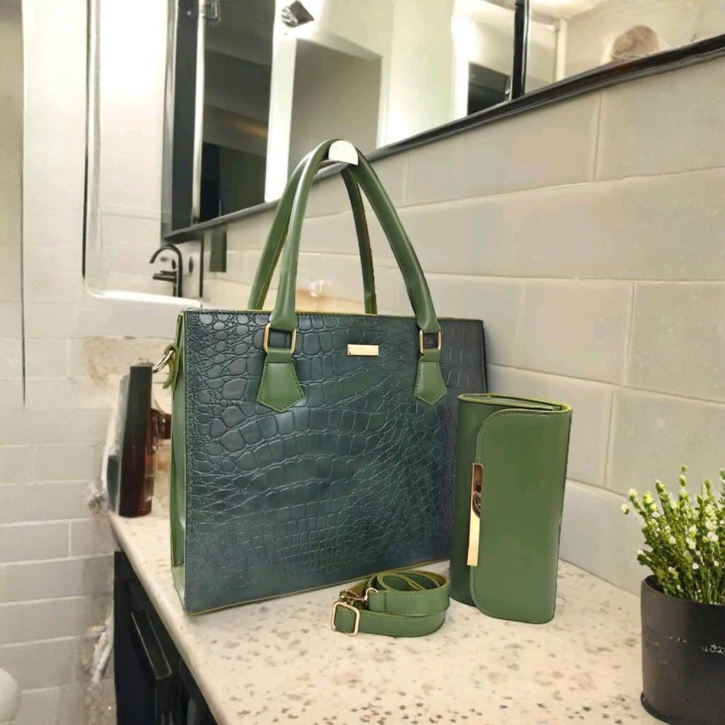 Nayvo Royal Croco (Prismatic Light) | Nayvo Noir