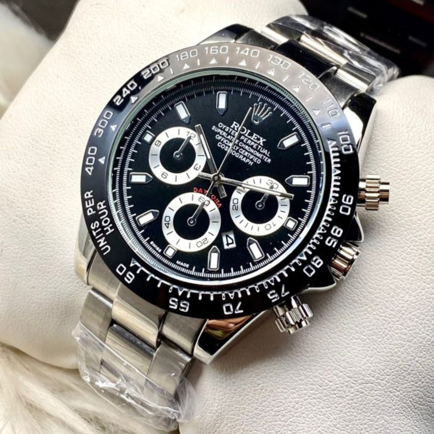 Side Angle: Premium Stainless Steel Case of Rolex Daytona Edition.