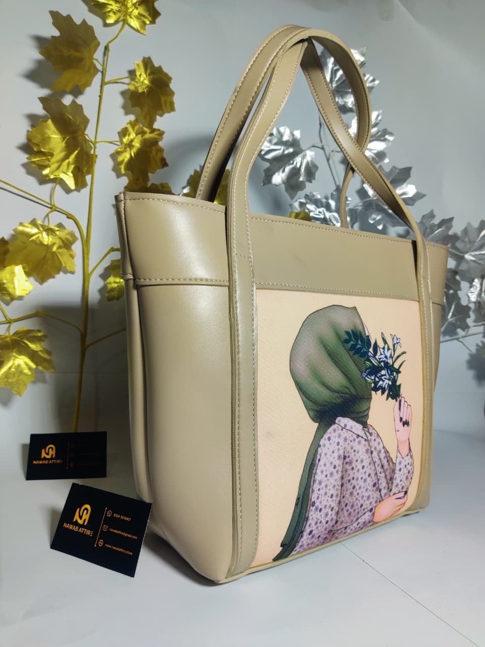 Latest model university hand bag big size bag with doll printed My Store